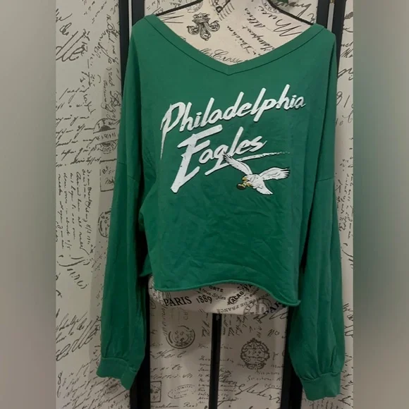 NFL Philadelphia Eagles Green Women's Sweatshirt - Picture 1 of 14